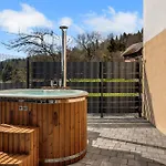 Mirola Homes - Rent In Nature 아파트 Zagorje ob Savi